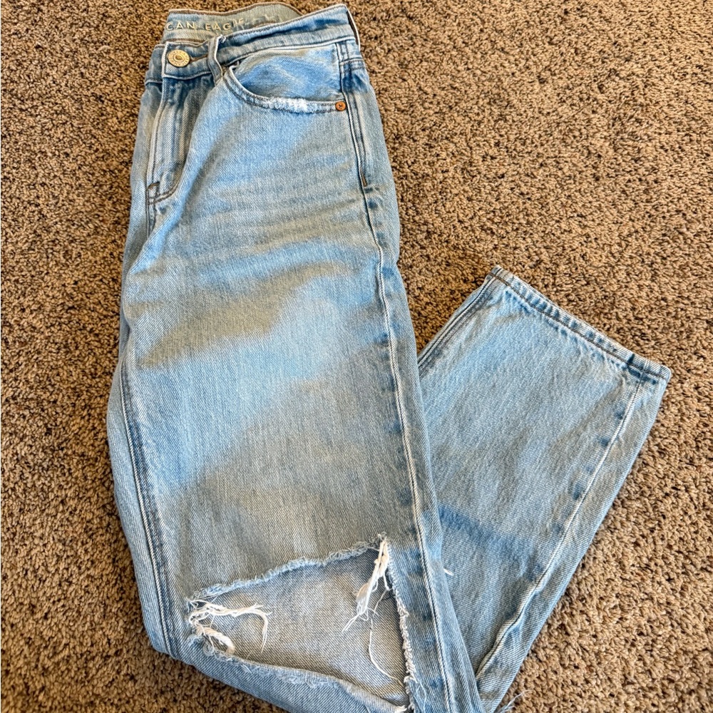American Eagle Outfitters Light Blue 90s Straight Jeans - Picture 1 of 3